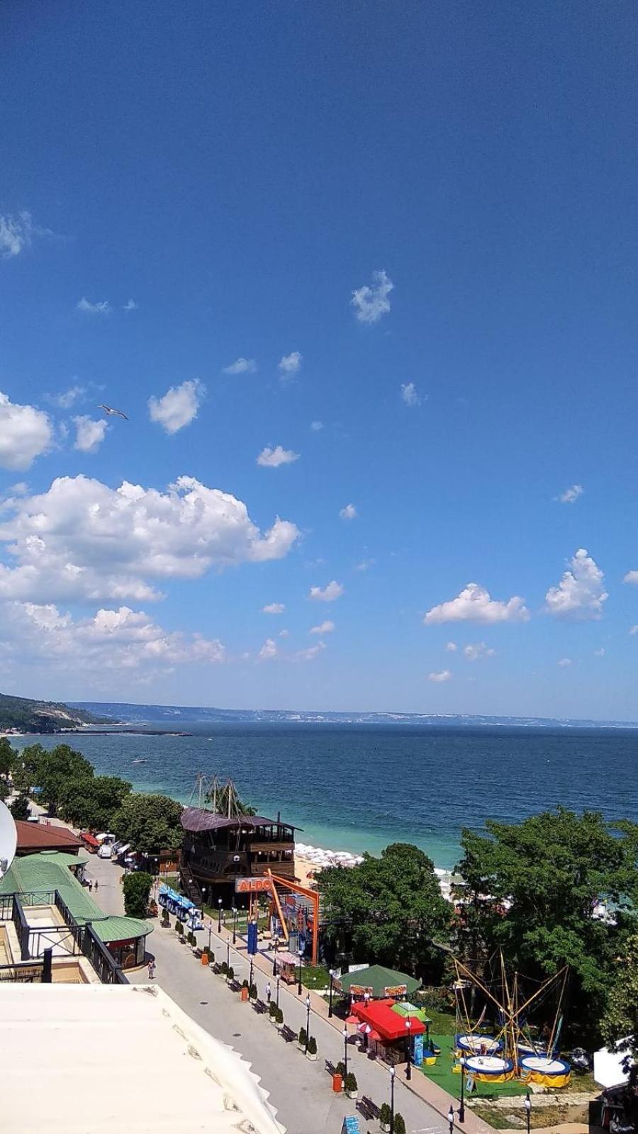 Golden Sands Rentals Apartments Kültér fotó