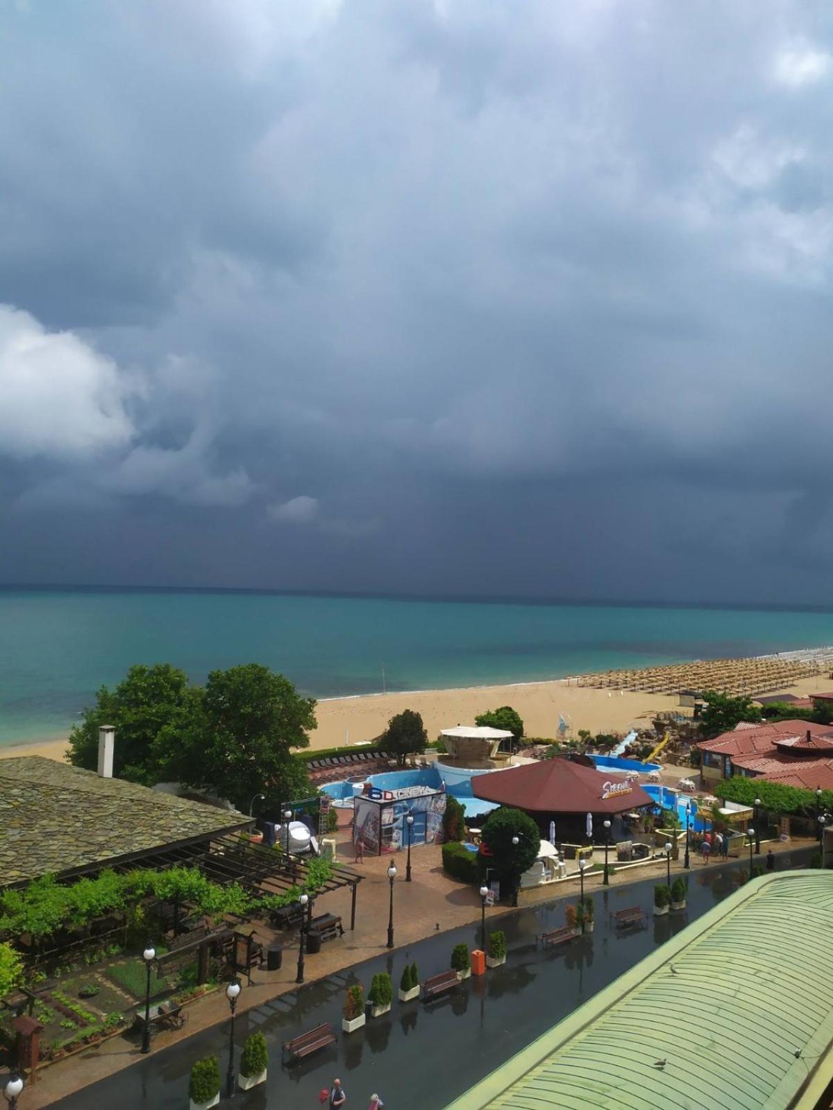 Golden Sands Rentals Apartments Kültér fotó