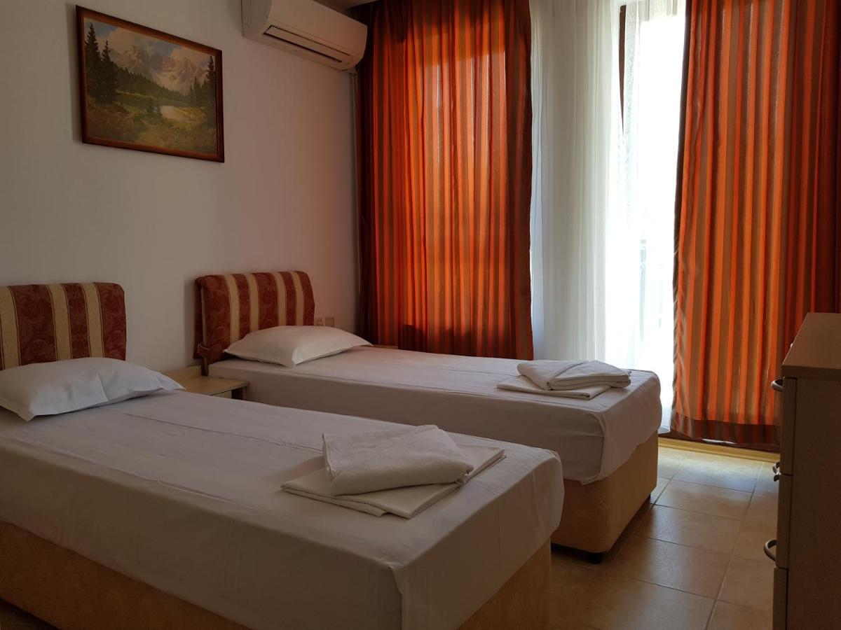 Golden Sands Rentals Apartments Kültér fotó